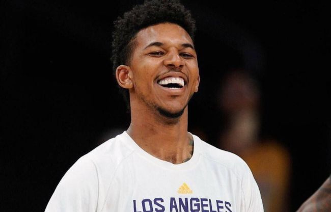 出品人数 出品人数